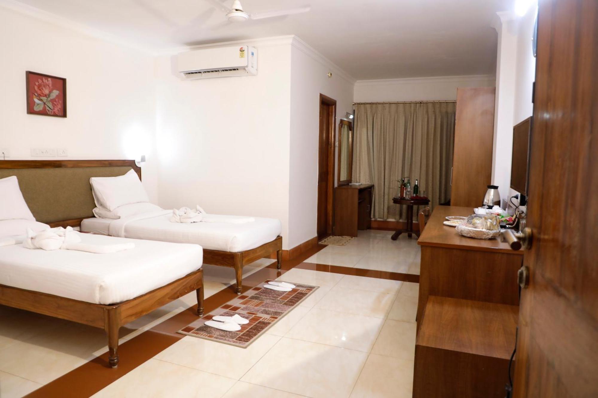 Hotel Golden Anchor ,Paradeep Paradip Garh エクステリア 写真